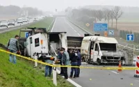 Hold-up : deux Marocains activement recherchés en France