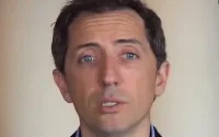 Vidéo : Ne parlez pas de cigarette à Gad Elmaleh