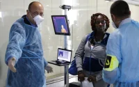 Ebola : des ministres guinéens bloqués à Casablanca