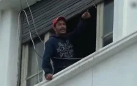 Après avoir brûlé le coran, un homme fait une tentative de suicide à Casablanca (vidéo)