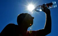 Maroc : deux jeunes condamnés à de la prison pour avoir bu de l'eau pendant le ramadan