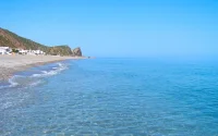 Une visite à la plage de Oued Laou ? (vidéo)