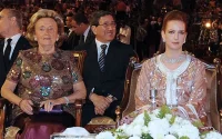 Bernadette Chirac "le roi du Maroc m'a téléphonée trois fois"