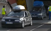 A la rencontre des Marocains du monde à leur arrivée à Bni Ensar (vidéo)