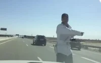 Quand un gendarme met en danger les automobilistes pour dresser un procès (vidéo)