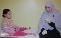 Marwa, 8 ans, née sans peau (vidéo)