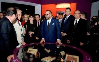 Le roi Mohammed VI et François Hollande visitent une exposition sur l'Islam (vidéo)
