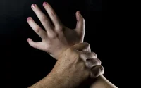 Trois Saoudiens condamnés à 10 ans de prison pour le viol d'une Marocaine