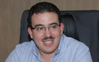 Taoufik Bouachrine, directeur du journal Akhbar Al Yaoum, arrêté par la police