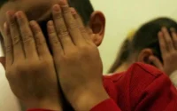France : une Marocaine qui frappait son mari et ses enfants à coups de câble condamnée