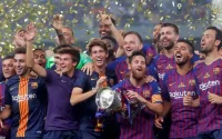 Le FC Barcelone l'emporte face à Séville à Tanger (vidéo)