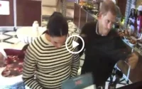 Le prince Harry en colère contre un cameraman marocain qui a frappé un enfant (vidéo)