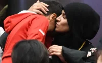 France : la mère voilée humiliée se confie