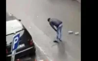 Belgique : l'homme qui faisait la prière dans la rue est mort (vidéo)