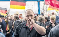 Allemagne : l'extrême droite menace des élus