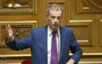 France : le sénateur qui a comparé les musulmanes à des sorcières ne sera pas sanctionné