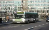 Une jeune fille brûlée vive en banlieue parisienne