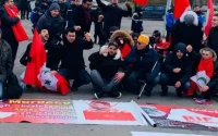 France : des photos de Mohammed VI brûlées et piétinées