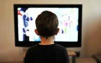 Confinement : les Marocains se ruent sur la télévision