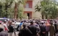 Privés de l'aide de l'État, des manifestants s'insurgent en plein confinement (vidéo)