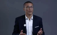Le Franco-Marocain Karim Bouamrane à la tête de la mairie de Saint-Ouen