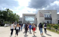 L'université d'Orléans fait un cadeau aux étudiants étrangers