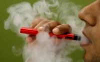 Le vapotage augmente le risque de contraction du Covid-19