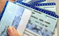 La France veut accorder la nationalité aux travailleurs étrangers en première ligne du Covid-19