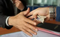 Le projet de loi relatif à l'Instance de lutte contre la corruption présenté au parlement