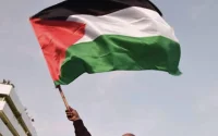 Arrêté pour avoir manifesté contre la reprise des relations avec Israël