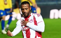 Ayoub El Kaabi : le buteur que tout le monde s'arrache arrive gratuitement en Ligue 1