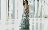 Badgley Mischka s'inspire du Maroc pour sa nouvelle collection (vidéo)
