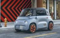 Carton plein pour la Citroën Ami fabriquée au Maroc