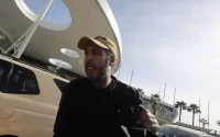 Marrakech retire le permis au chauffeur de taxi arnaqueur d'un YouTubeur