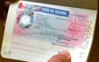 La France complique (encore plus) la vie des étrangers