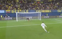 Kylian Mbappé donne une leçon à Brahim Diaz