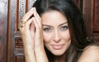 Promouvoir le bonheur : la nouvelle mission de l'actrice anglo-marocaine Laila Rouass