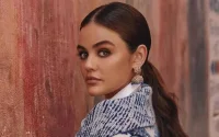 Des photos sublimes de l'actrice américaine Lucy Hale à Marrakech