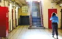 Un Marocain en difficulté au tribunal invoque une menace sur le roi Mohammed VI