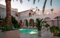Explosion des courts séjours : Comment un simple RTT propulse les Français à Marrakech