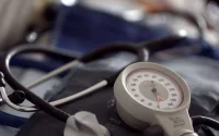 « Vous, les Arabes... » : un médecin angevin devant la justice