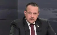 Mehdi Ghezzar interpellé à Paris : L'ex-chroniqueur anti-Maroc découvre qu'il est fiché S