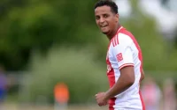 Mohamed Ihattaren : Métamorphose d'un joueur à Prague