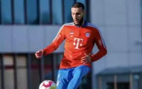 Noussair Mazraoui en route vers le Barça ?