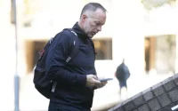 Un officier de la police anglais corrompu avec un voyage au Maroc