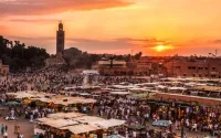 La place Jemaâ El Fna se métamorphose