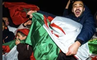 Arrestation de supporters algérois célébrant la victoire du Maroc
