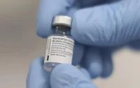 Arrivée du premier lot de vaccin Pfizer au Maroc