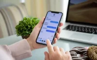 Le vol du téléphone d'une Genevoise à Marrakech se transforme en cauchemar bancaire