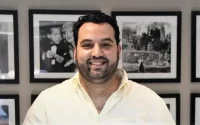 Yassine Belattar sur scène pour la première fois au Maroc